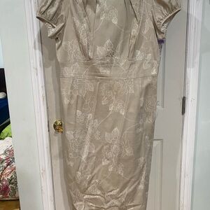 Stop Staring Beige Floral Midi Dress